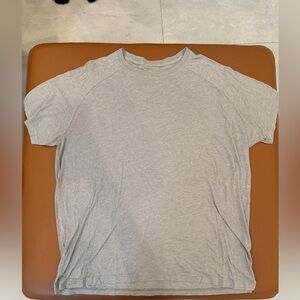 ALO Yoga Men’s Short Sleeve T-Shirt – Gray – Size XL – Authentic